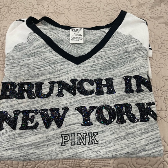 PINK Brunch In New York tee - Picture 1 of 10